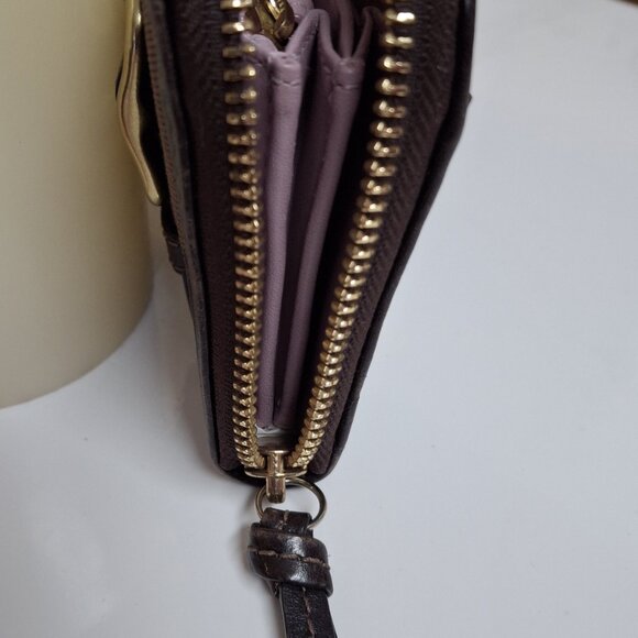 RARE (Like New) Vintage Signature Carly Chocolate Brown C Double Buckle Wallet - Picture 6 of 9